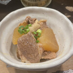 鳥々屋 - お通し・煮物(？円)