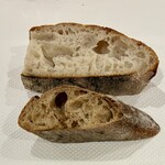 パン屋航路 - パン・ド・ロデヴとバゲット ジュリアンの断面
