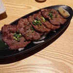 個室居酒屋 いろり - 牛タンの塩焼き