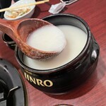 チョンギワ新館 - キンキンに凍ったマッコリ