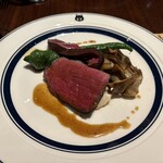 エレゾゲート - 鹿のモモ肉とハツのステーキ