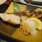 東京北浜 - ブリ塩焼き定食＋松茸ご飯