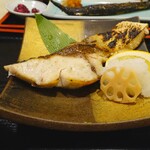 東京北浜 - ブリ塩焼き定食＋松茸ご飯