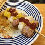 やきとり横丁 - 傑作玉ねぎウインナー