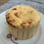 GAZTA - □バスクチーズケーキ・プレーン(☆☆☆☆☆)