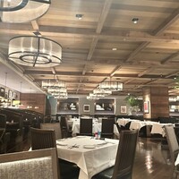 ロウリーズ・ザ・プライムリブ 恵比寿ガーデンプレイス店 - 