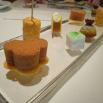 キュイジーヌ[s] ミッシェル・トロワグロ - 小菓子。