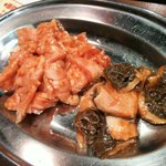 ホルモン焼き いっちゃん   - ミノ・ハチノス