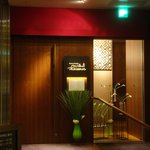 キュイジーヌ[s] ミッシェル・トロワグロ - ハイアットリージェンシー東京(ホテル)の１階です。