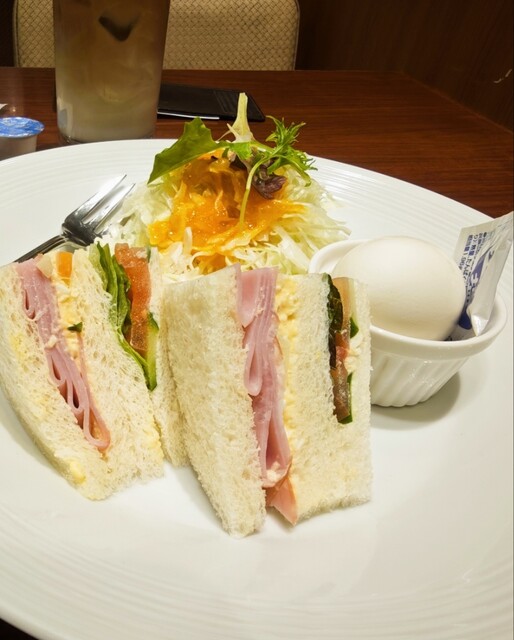 Shinsaibashi Mitsuya Howaiti Umeda Ten