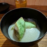 醸 はせべ - かるが茄子と白胡麻のお椀