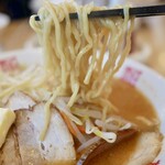 Oogiya Ramen Karuizawa Ten - 麺リフトアップ