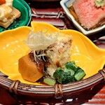 おおたに - 柿と大徳寺麩の白和え