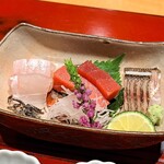 おおたに - 平目、本鮪のお造り、かますの昆布締め炙り