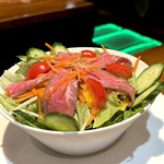 ブラジリアンステーキハウス シュラスコ - ローストビーフサラダ