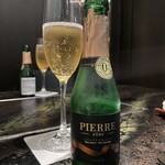 銀座 塒 - 珍しくノンアルコールシャンパン、これは美味しい