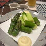 炭味旬菜 収穫 - アスパラの塩ゆで