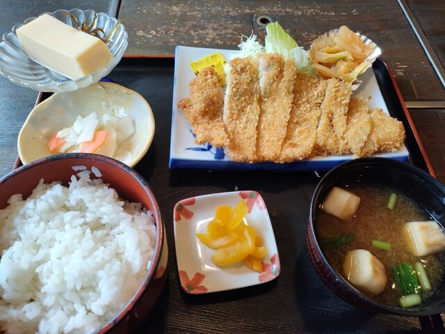 新茶屋（呑み喰い処 新茶屋） - 仙北町（食堂）の写真