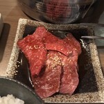 焼肉ホルモン 極 - 