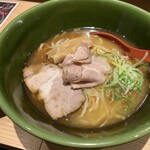 焼きあご塩らー麺 たかはし - 