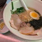 ラーメン れんげ - 塩　麺少なめ