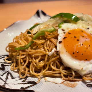 【スペシャリテ】〜白トリュフ香るウエハラ焼きそば〜