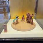 博多名代 吉塚うなぎ屋 - 博多人形かな？