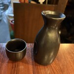 野焼北千住 - 日本酒熱燗(１合)800円