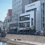 博多名代 吉塚うなぎ屋 - 博多川前にある店舗