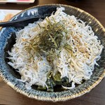 鎌倉食堂 - 生しらす＆釜揚げしらす丼