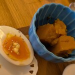 シュウマイ だお - 副菜の「半熟卵・南瓜煮」