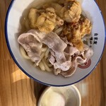 肉讃岐 甚三うどん 高田馬場店 - 