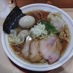 麺屋 えぐち - 味玉中華そばにワンタン