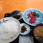 はせ部 - マグロ刺定食  880円