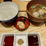 牛カツと和定食 京都勝牛 - 肉海苔、山芋漬物、つみれ汁、全部美味しい