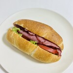 ブーランジェリー ショー - パストラミビーフのサンド