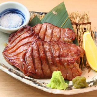 《本店招牌》炭火燒厚切牛舌