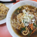 大楽亭 - 焼肉ラーメン＆2/3炒飯