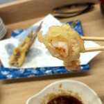 だるまの天ぷら定食 - 身がプリップリ