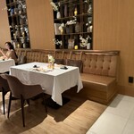 Crevette Dining - 