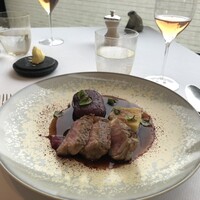 ベージュ アラン・デュカス 東京 - 