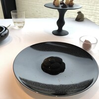 ベージュ アラン・デュカス 東京 - 