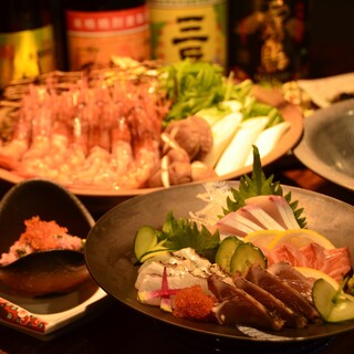 名物も楽しめる飲み放題付きコースは4000円～