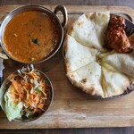 MAHA CURRY - チーズナンセット→790円