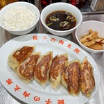 餃子の肉太郎 - 餃子1.5倍定食（餃子9個）