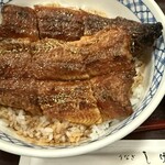 しげ吉 - 表面はサクッとキャラメリゼに香ばしく仕上がっている