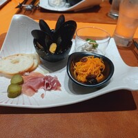 鉄板ビストロ ラフ+たす - 