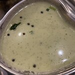 ナンディニ - ココナッツチャトニ〜ハート型なんてあるんですね!探そう〜