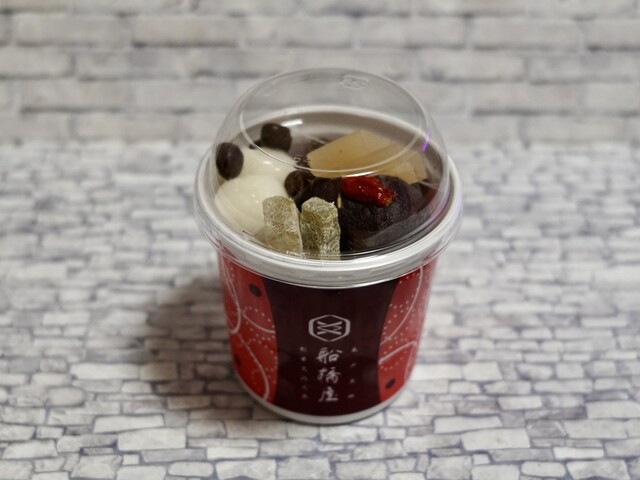 創業220周年！！なんだか懐かしい気持ちになる白玉あんみつ