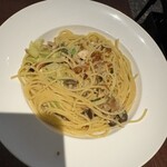 トラットリア ヴィヴァーチェ - ペペロンチーノ